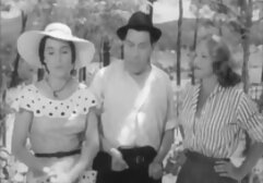 Latin király az utcán megy óvszer nélkül a nagyon durva porno tengerparton